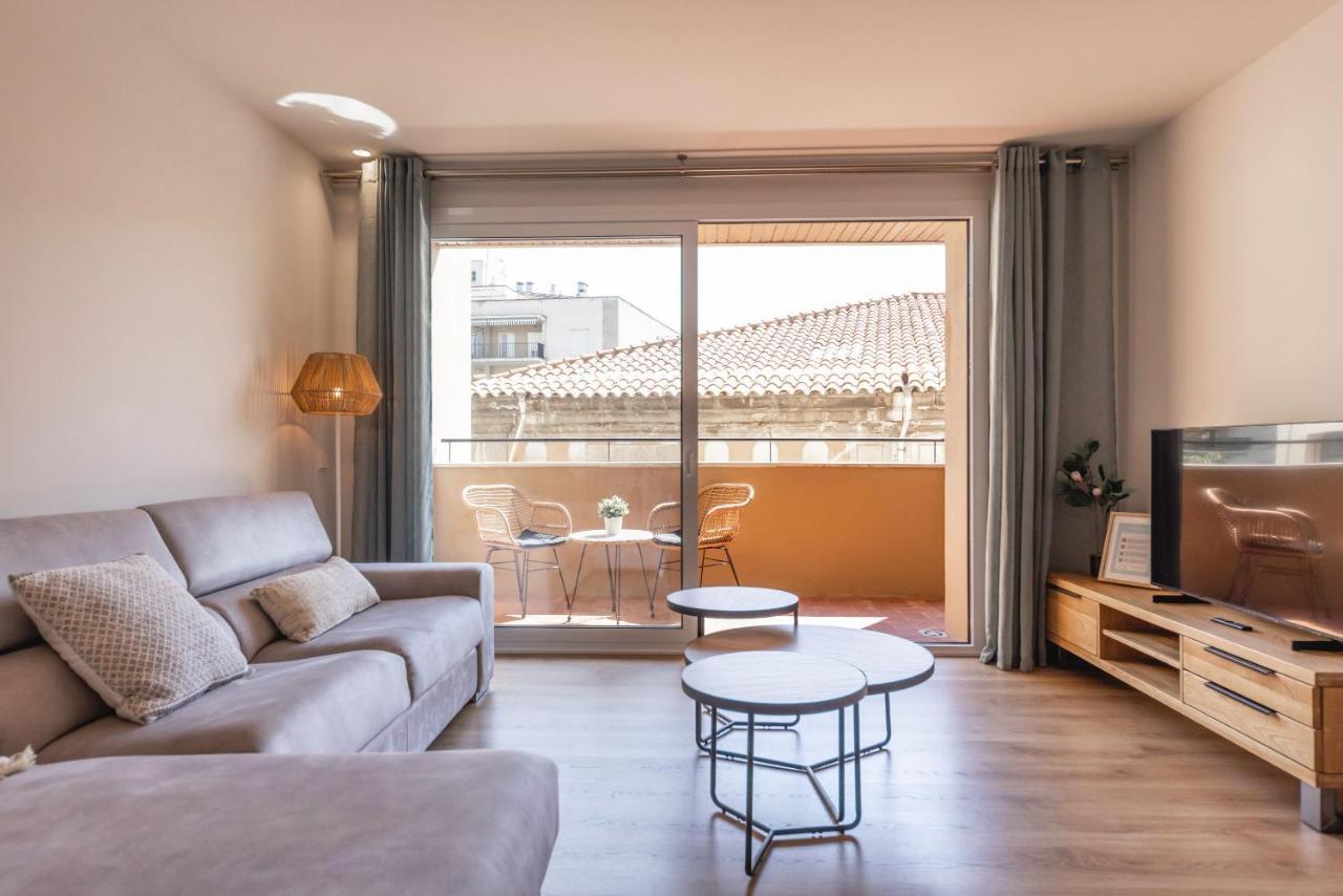 Bravissimo Falco, 3 Bedrooms And Balcony ชีโรนา ภายนอก รูปภาพ