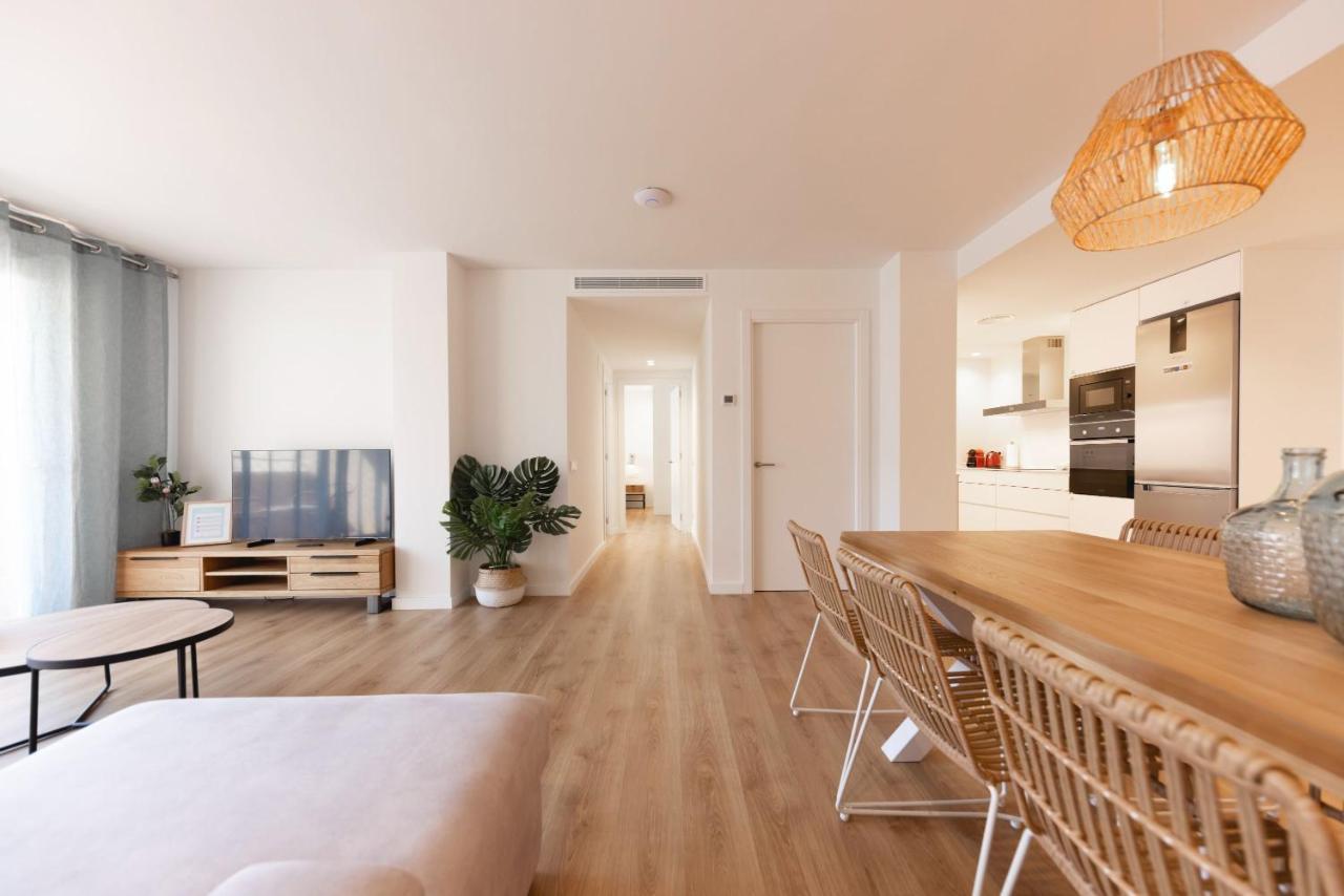 Bravissimo Falco, 3 Bedrooms And Balcony ชีโรนา ภายนอก รูปภาพ